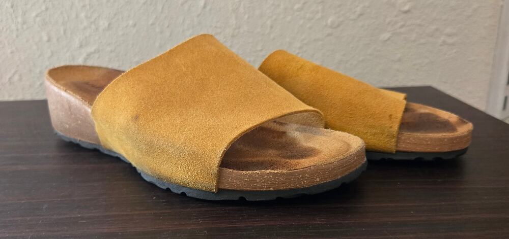 Marina Luna wedge sandal